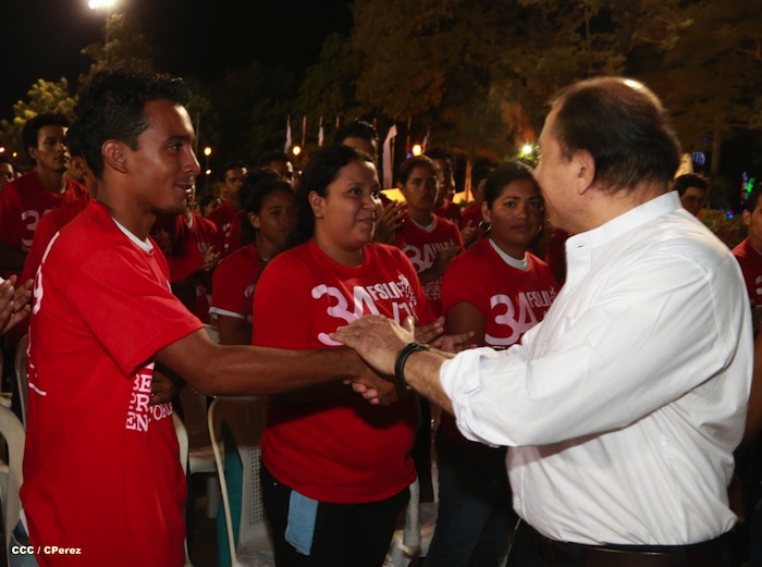 Daniel y Rosario celebran junto al pueblo el Día Internacional de los Trabajadores