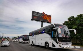 Flota de buses chinos para mejorar el transporte público de la Costa Caribe y el Pacífico