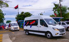Flota de buses chinos para mejorar el transporte público de la Costa Caribe y el Pacífico