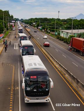 Flota de buses chinos para mejorar el transporte público de la Costa Caribe y el Pacífico