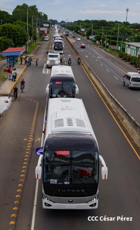 Flota de buses chinos para mejorar el transporte público de la Costa Caribe y el Pacífico