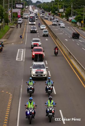 Flota de buses chinos para mejorar el transporte público de la Costa Caribe y el Pacífico