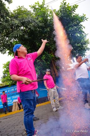 Flota de buses chinos para mejorar el transporte público de la Costa Caribe y el Pacífico