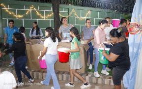 ¡María de Nicaragua, Nicaragua de María! Familias celebran la tradicional Gritería a la Purísima