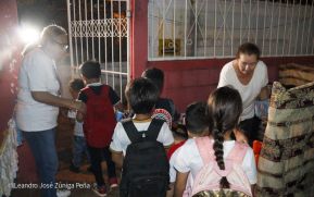 ¡María de Nicaragua, Nicaragua de María! Familias celebran la tradicional Gritería a la Purísima