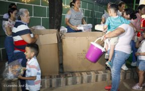 ¡María de Nicaragua, Nicaragua de María! Familias celebran la tradicional Gritería a la Purísima