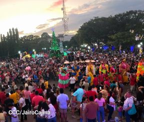¡María de Nicaragua, Nicaragua de María! Familias celebran la tradicional Gritería a la Purísima
