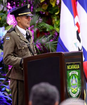  XXIX Graduación de oficiales del Centro Superior de Estudios Militares, General José Dolores Estrada Vado