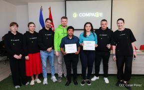 Comunicadores de RT y periodistas de Poder Ciudadano en intercambio de aprendizajes