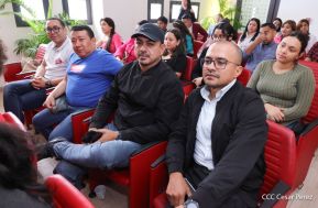 Comunicadores de RT y periodistas de Poder Ciudadano en intercambio de aprendizajes