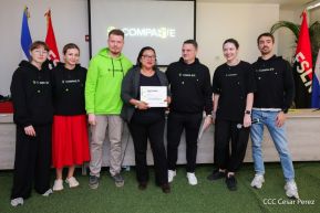 Comunicadores de RT y periodistas de Poder Ciudadano en intercambio de aprendizajes