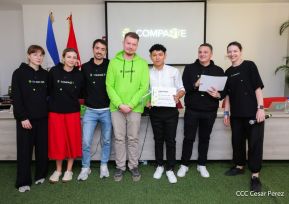 Comunicadores de RT y periodistas de Poder Ciudadano en intercambio de aprendizajes