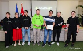 Comunicadores de RT y periodistas de Poder Ciudadano en intercambio de aprendizajes