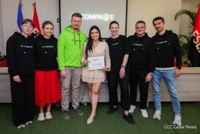 Comunicadores de RT y periodistas de Poder Ciudadano en intercambio de aprendizajes