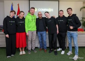 Comunicadores de RT y periodistas de Poder Ciudadano en intercambio de aprendizajes