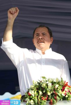 Daniel y Rosario conmemoran histórico repliegue hacia Masaya (Parte I)