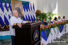 Nicaragüenses conmemoran los 109 años del tránsito a la inmortalidad de Rubén Darío 