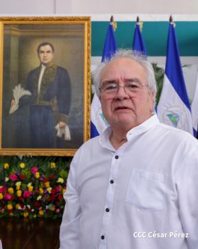 Nicaragüenses conmemoran los 109 años del tránsito a la inmortalidad de Rubén Darío 