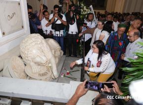 Nicaragüenses conmemoran los 109 años del tránsito a la inmortalidad de Rubén Darío 