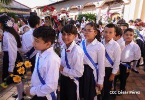 Nicaragüenses conmemoran los 109 años del tránsito a la inmortalidad de Rubén Darío 