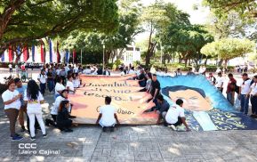 Nicaragüenses conmemoran los 109 años del tránsito a la inmortalidad de Rubén Darío 