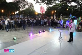 Nicaragüenses conmemoran los 109 años del tránsito a la inmortalidad de Rubén Darío 