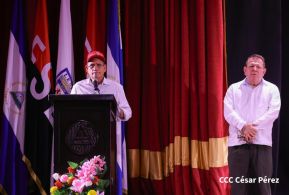 Nicaragüenses conmemoran los 109 años del tránsito a la inmortalidad de Rubén Darío 