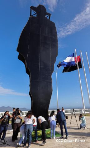 Nicaragüenses conmemoran el 91 aniversario del paso a la inmortalidad del General Augusto C. Sandino