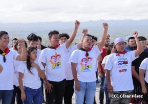 Nicaragüenses conmemoran el 91 aniversario del paso a la inmortalidad del General Augusto C. Sandino