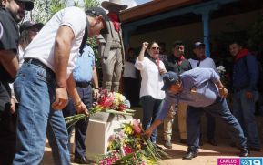 Nicaragüenses conmemoran el 91 aniversario del paso a la inmortalidad del General Augusto C. Sandino