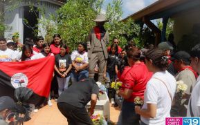 Nicaragüenses conmemoran el 91 aniversario del paso a la inmortalidad del General Augusto C. Sandino