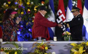 Acto de Juramentación del Primer Comisionado Francisco Díaz y Policías Voluntarios de Managua