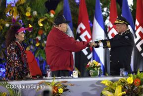 Acto de Juramentación del Primer Comisionado Francisco Díaz y Policías Voluntarios de Managua