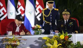 Acto de Juramentación del Primer Comisionado Francisco Díaz y Policías Voluntarios de Managua