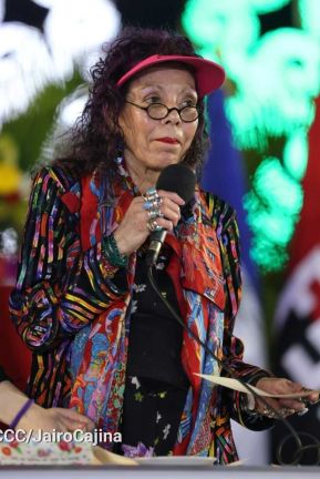 Acto de Juramentación del Primer Comisionado Francisco Díaz y Policías Voluntarios de Managua