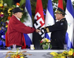 Acto de Juramentación del Primer Comisionado Francisco Díaz y Policías Voluntarios de Managua