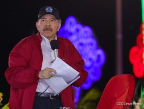Acto de Juramentación del Primer Comisionado Francisco Díaz y Policías Voluntarios de Managua