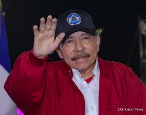 Acto de Juramentación del Primer Comisionado Francisco Díaz y Policías Voluntarios de Managua