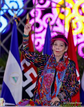 Acto de Juramentación del Primer Comisionado Francisco Díaz y Policías Voluntarios de Managua