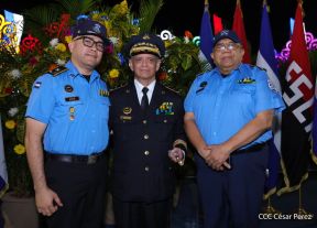 Acto de Juramentación del Primer Comisionado Francisco Díaz y Policías Voluntarios de Managua