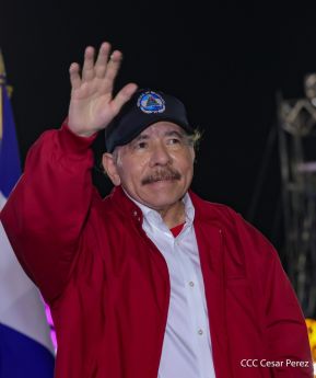 Acto de Juramentación del Primer Comisionado Francisco Díaz y Policías Voluntarios de Managua