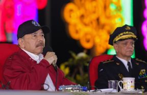 Acto de Juramentación del Primer Comisionado Francisco Díaz y Policías Voluntarios de Managua