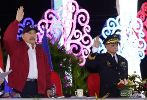 Acto de Juramentación del Primer Comisionado Francisco Díaz y Policías Voluntarios de Managua