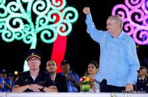 Acto de Juramentación del Primer Comisionado Francisco Díaz y Policías Voluntarios de Managua