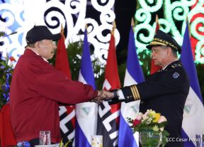 Acto de Juramentación del Primer Comisionado Francisco Díaz y Policías Voluntarios de Managua