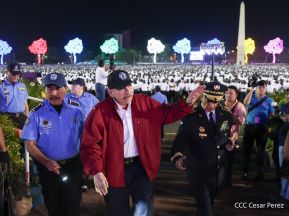 Acto de Juramentación del Primer Comisionado Francisco Díaz y Policías Voluntarios de Managua