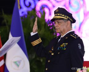 Acto de Juramentación del Primer Comisionado Francisco Díaz y Policías Voluntarios de Managua