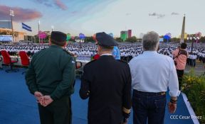 Acto de Juramentación del Primer Comisionado Francisco Díaz y Policías Voluntarios de Managua