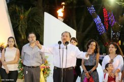 Daniel y Rosario conmemoran 78 Aniversario del Natalicio Comandante Carlos Fonseca