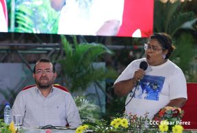 Acto de entrega de 500 unidades de buses y microbuses a transportistas de Nicaragua 